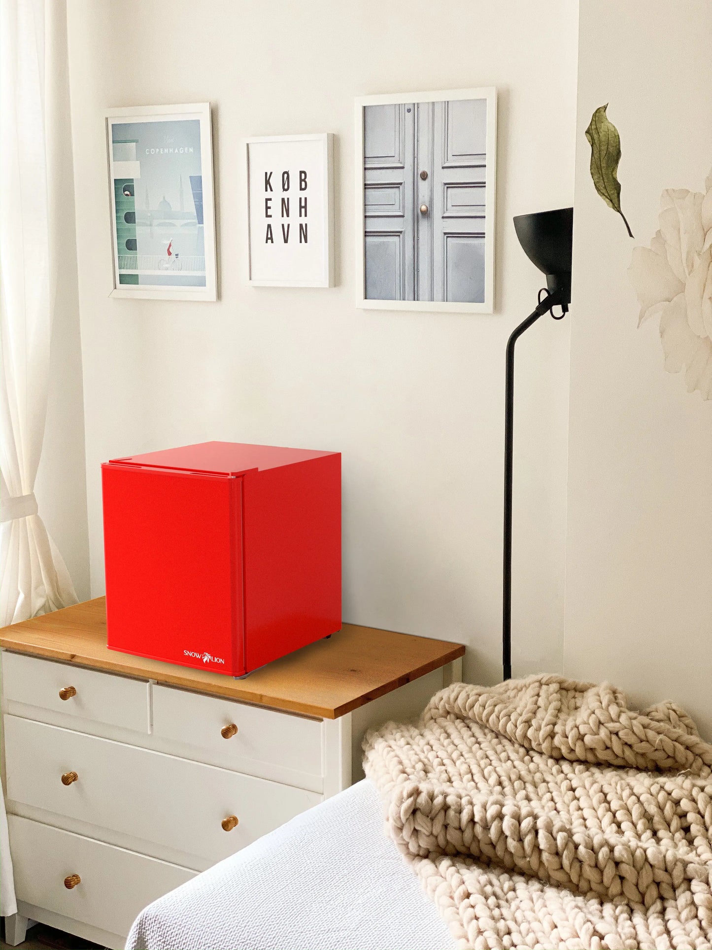 SnowLion Premium 43L Retro Style Mini Fridge 1.5 C.ft. Freestanding Under-counter refrigerator in Red (OSFS007-RM)